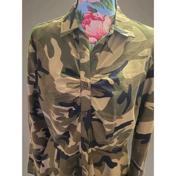 18 CENTIMETERS Women's camo long sleeve Tails button down shirt size Large - Picture 6 of 9